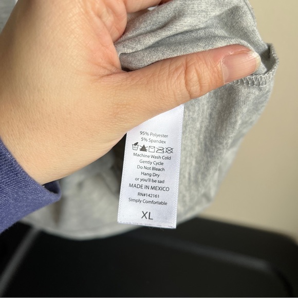 Lularoe Gray Graphic Ringer Short Sleeve Liv Tee - Picture 3 of 3